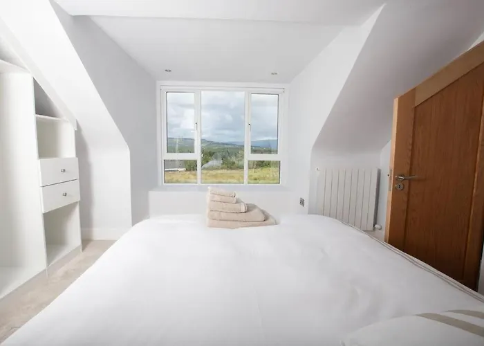 With Hot Tub - Boyle